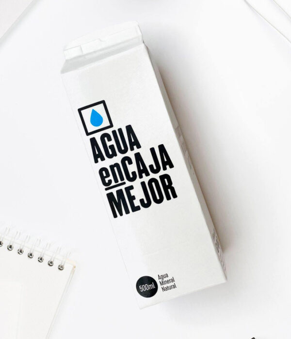 agua en caja canarias