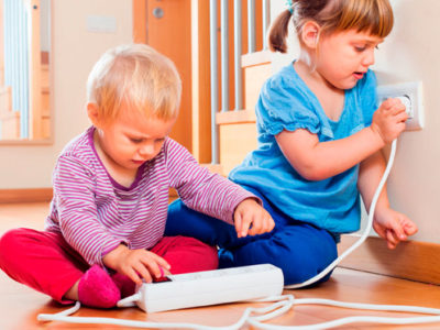 ¿Cómo proteger a los niños de los riesgos eléctricos?