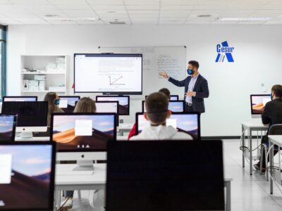 Cesur, centro de referencia para estudiar Formación Profesional en Informática, según Strategik