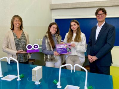 Dos alumnas de 2º de Bachillerato ganan la I Edición del Concurso Iberia Makers de DXC Technology