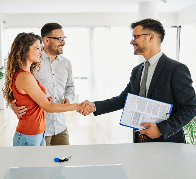 El papel de las inmobiliarias en la compra de tu casa: 5 beneficios cruciales